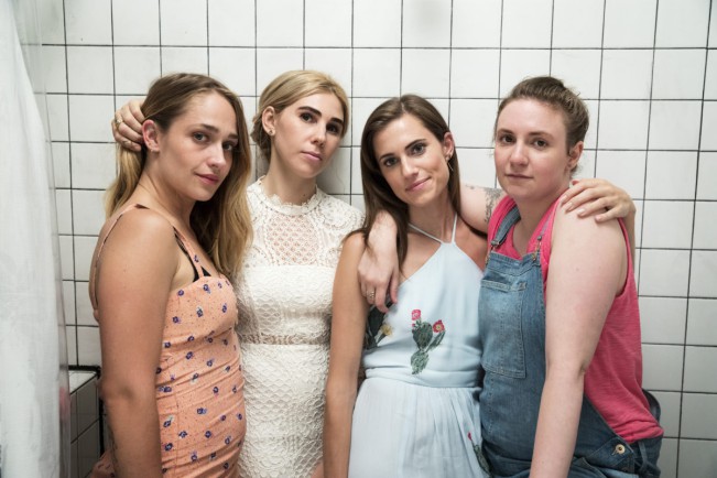 Girls Girls, serie TV by Lena Dunham e Judd Apatow. La fortunata serie tv Girls si è conclusa regalando ai suoi fedeli spettatori un commovente finale.