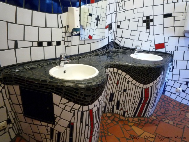 Toilet of modern art Toilet of modern art