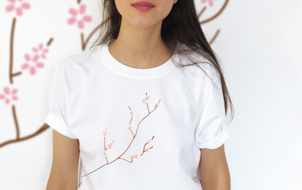 Intervista a Melidé. Melidé, Ramo di ciliegio. T-shirt ecosostenibile, handmade e made in Italy