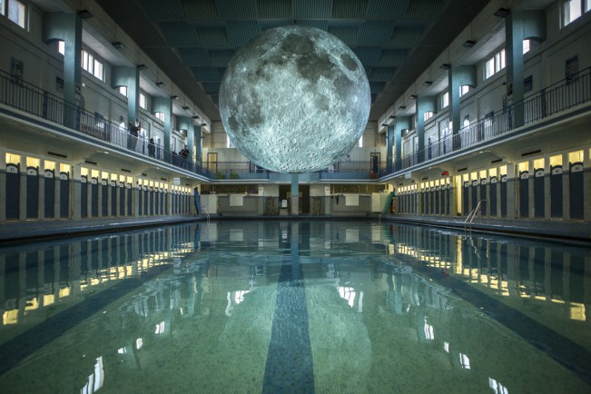 Luke Jerram, Museum of the Moon Luke Jerram, Museum of the Moon