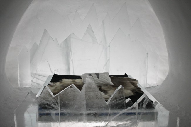 Oguzhan Erim, Kiruna Oguzhan Erim, Kiruna. Un letto dell'ICEHOTEL di Jukkasjärvi