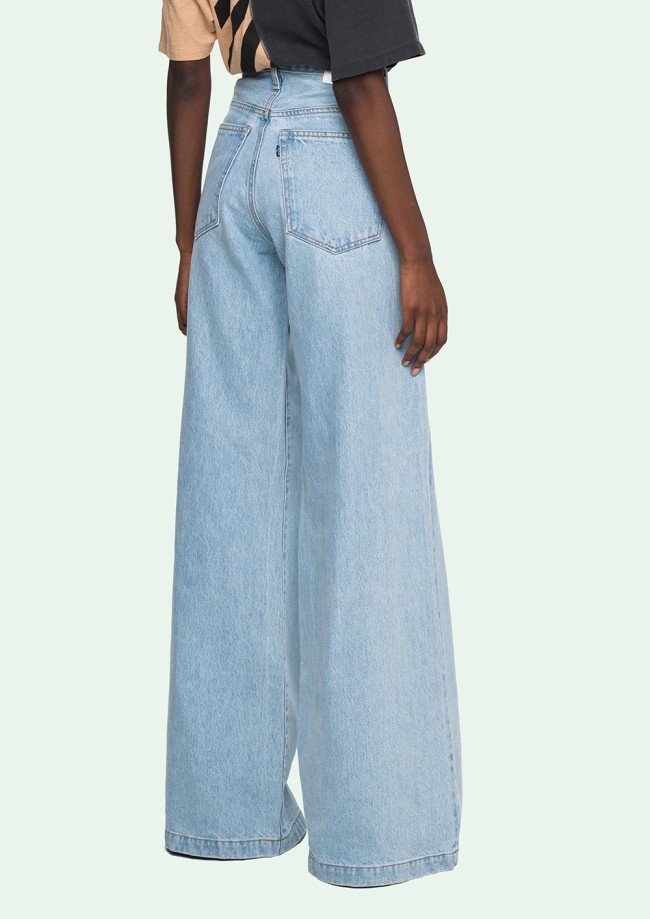 Levis & Off-White Jeans a gamba larghissima corto alla caviglia e a vita alta. Jeans Levis realizzati in collaborazione con Off-White