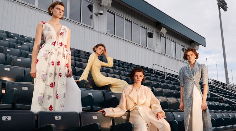 Moda Operandi, “The Platform” Moda Operandi, “The Platform”. Fashion designer Markarian, Yeon, Eleanor Balfour e Lake Studio.