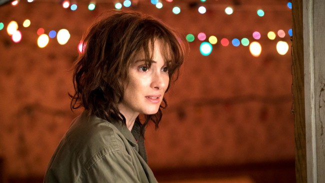 Stranger Things Stranger Things, serie TV di Netflix. Lights scene. Winona Ryder in una scena del film. Netflix e Amazon inseguono l’Academy Oscar