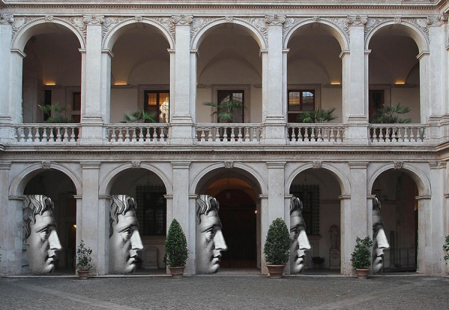 Sagome “Profilo Maschile” di Fornasetti, Museo Nazionale Romano – Palazzo Altemps Sagome “Profilo Maschile” di Fornasetti, Museo Nazionale Romano - Palazzo Altemps