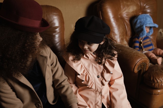 Anna Caruso Anna Caruso, fotografia di bambina. Photographer: Annarella Caruso Assistant photo: Basilico Roberto Models: Shiryn (B-talent scout), Nicole (Pepper Kids), Michelle (Pepper kids). Clothing credits: collection A/W 2017/18 of Mini Rodini, Fub, Gosoaky, Yporqué