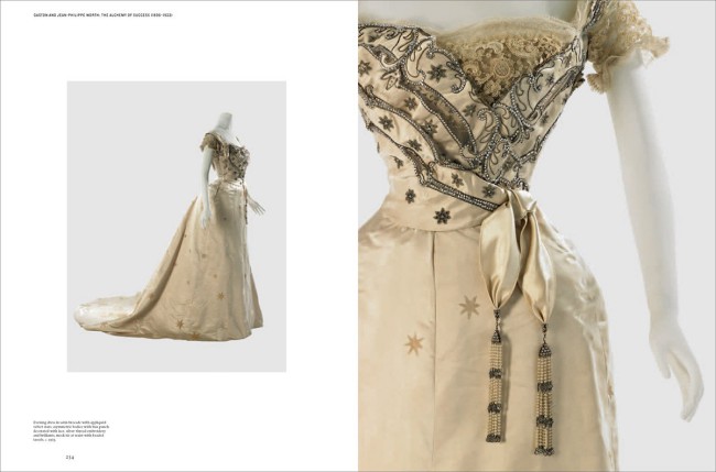The House of Worth, 1858-1954: The birth of Haute Couture The House of Worth, 1858-1954: The birth of Haute Couture. Ecco i libri di moda usciti in questo 2017. Noi ne abbiamo raccolti dieci e ce n’è davvero per tutti i gusti...