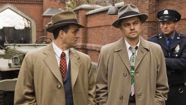 Borsalino Borsalino, cappello uomo e donna. Leonardo Di Caprio Mark Ruffalo in una scena del film Shutter Island con il Borsalino. Marchio italiano cappelleria fallisce