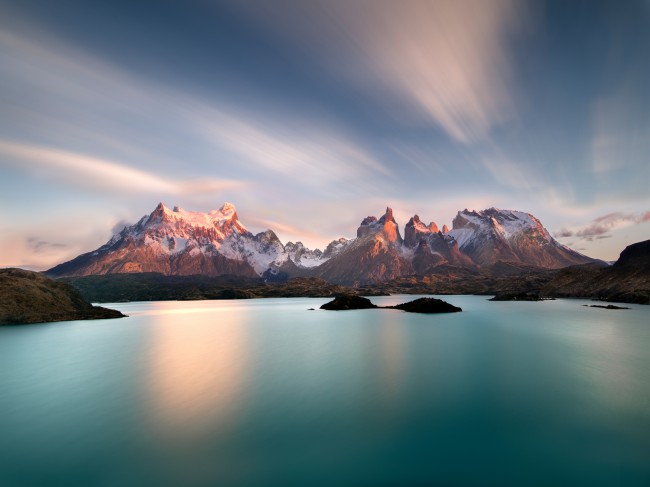 Lago Pehoe, Torres del Paine National Park, Cile Lago Pehoe, Torres del Paine National Park, Cile. Ecco la TOP 5 di Best in Travel delle mete turistiche da scoprire in questo 2018
