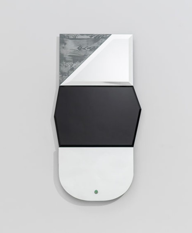 1+1+1 edition III – Mirrors 1+1+1 edition III – Mirrors, specchio by Hugdetta from Iceland, Petra Lilja from Sweden and Aalto+Aalto from Finland