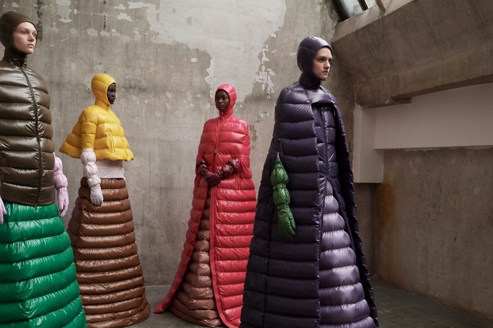 Moncler Autunno Inverno 18-19 Milano Fashion Week by PierPaolo Piccioli, tendenze moda donna: il piumino. Progetto "Genius"