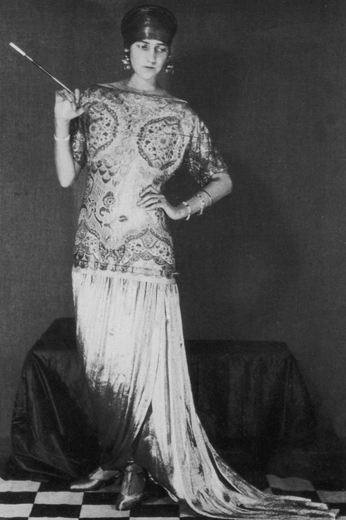 Peggy Guggenheim, dress by Paul Poiret. Photo: Man Ray, 1923