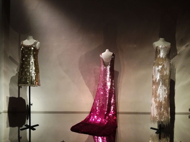 Museo della moda e del costume di Palazzo Pitti Il Museo della moda e del costume di Palazzo Pitti per ApritiModa offre una mostra tutta nuova: Tracce: dialoghi ad arte nel museo della moda e del costume