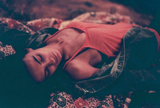 Ana Stefanović Ana Stefanović è una fotografa autodidatta di Niš, in Serbia. Il suo stile può essere definito come lunatico, sensuale, intimo… Ecco i suoi scatti.