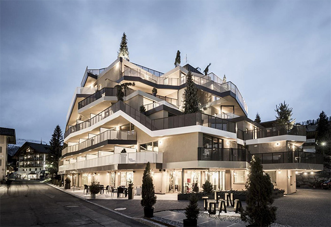 Tofana Hotel by Lukas Rungger, Marina Gousia, Christian Rottensteiner and Lea Mittelberger