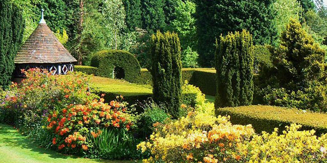 Giardino nel Kent Situata al sud est della Gran Bretagna, la contea del Kent rappresenta il luogo ideale per chi è in cerca di una fuga dalla vita di tutti i giorni, rifugiandosi tra spiagge, castelli e giardini da sogno.