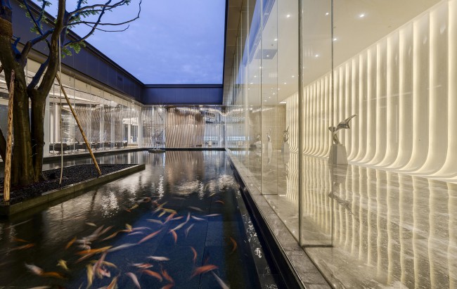 Light Waterfall Sales Center by Kris Lin and Jiayu Yang Light Waterfall Sales Center by Kris Lin and Jiayu Yang