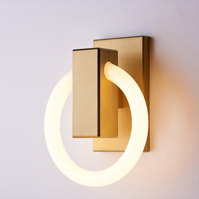 Olah light by Maurice Dery and Jordan Dery