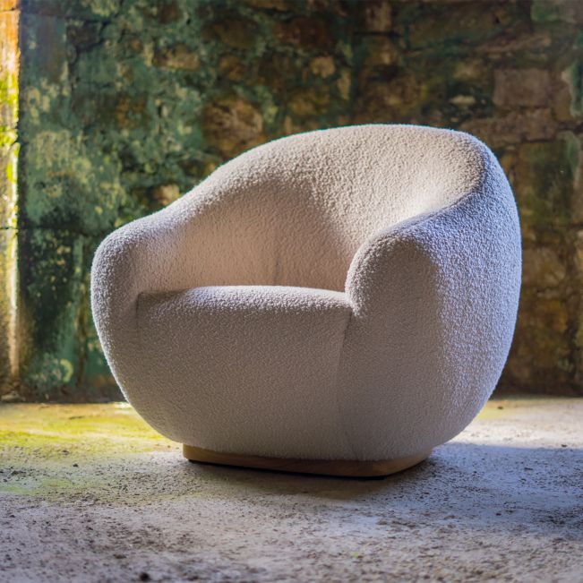 Niemeyer II Armchair by Joana Santos Barbosa